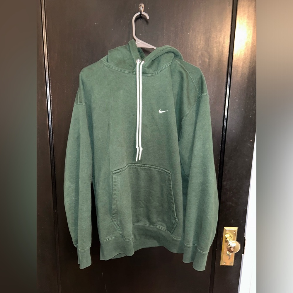 Nike Solo Swoosh